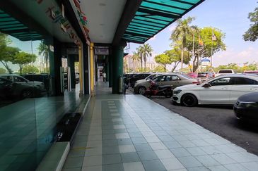 Pusat Perdagangan Seri Kembangan