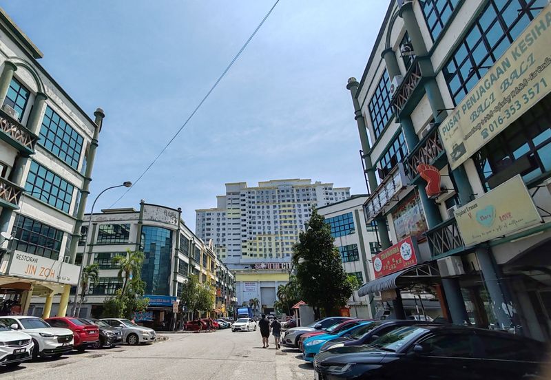 Pusat Perdagangan Seri Kembangan