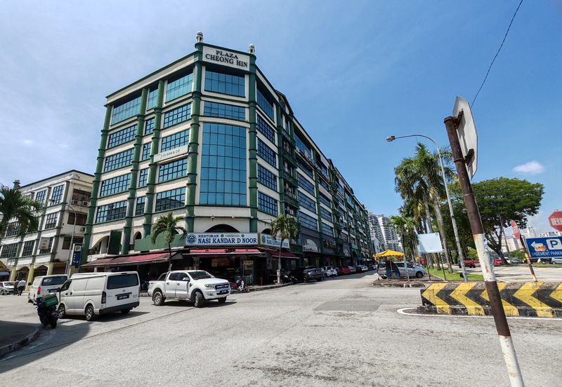 Pusat Perdagangan Seri Kembangan