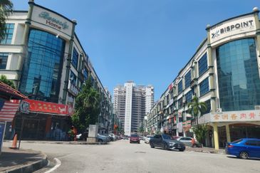 Pusat Perdagangan Seri Kembangan
