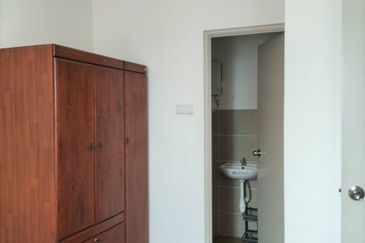 Residensi Gembira 737