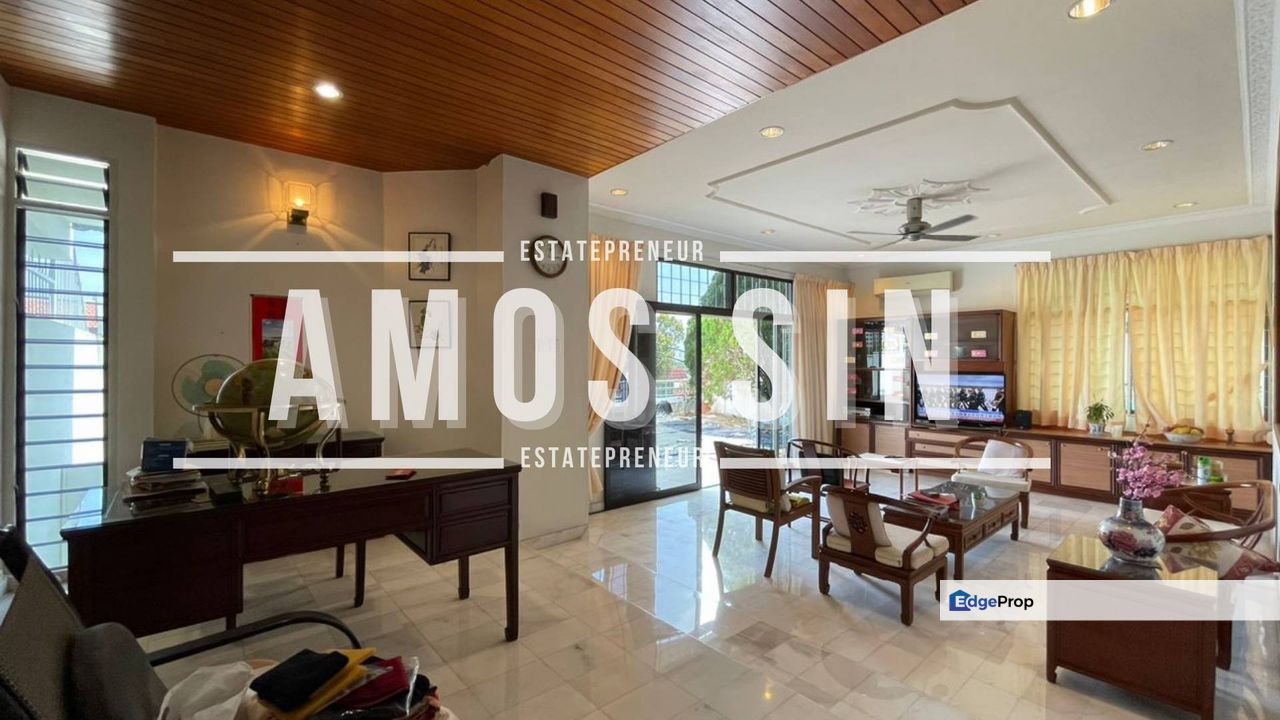 Island Park Greenlane 2.5 Storey SemiD Concrete House Landed Tembaga