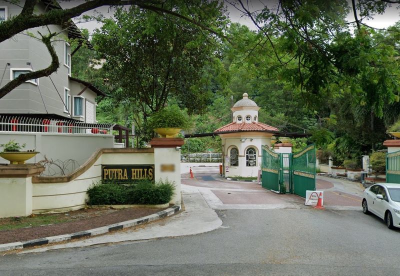 Putra Hill