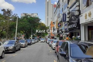 Bandar Menjalara (Desa Seri Mahkota)