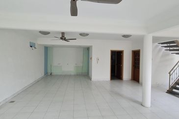 Tropicana Golf & Country Resort