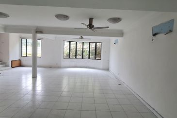 Tropicana Golf & Country Resort