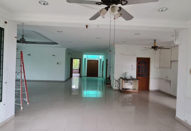 Tropicana Golf & Country Resort