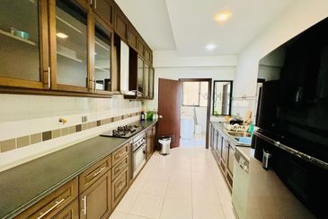 Desa ParkCity (Nadia Parkfront Condominium)