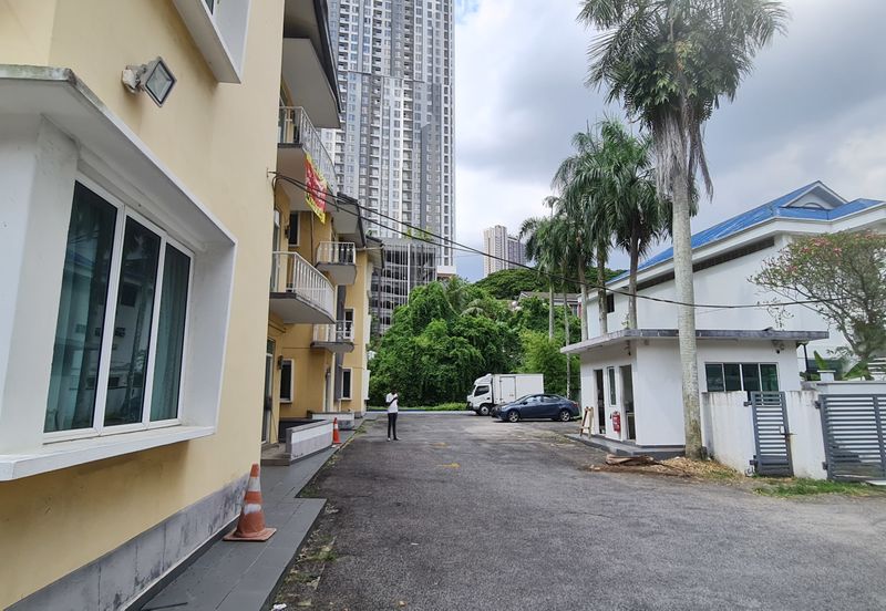 Brickfields, Brickfields, Kuala Lumpur ,Limited 3sty hostel building with open parking and residential land!
