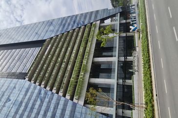 The MET Corporate Towers