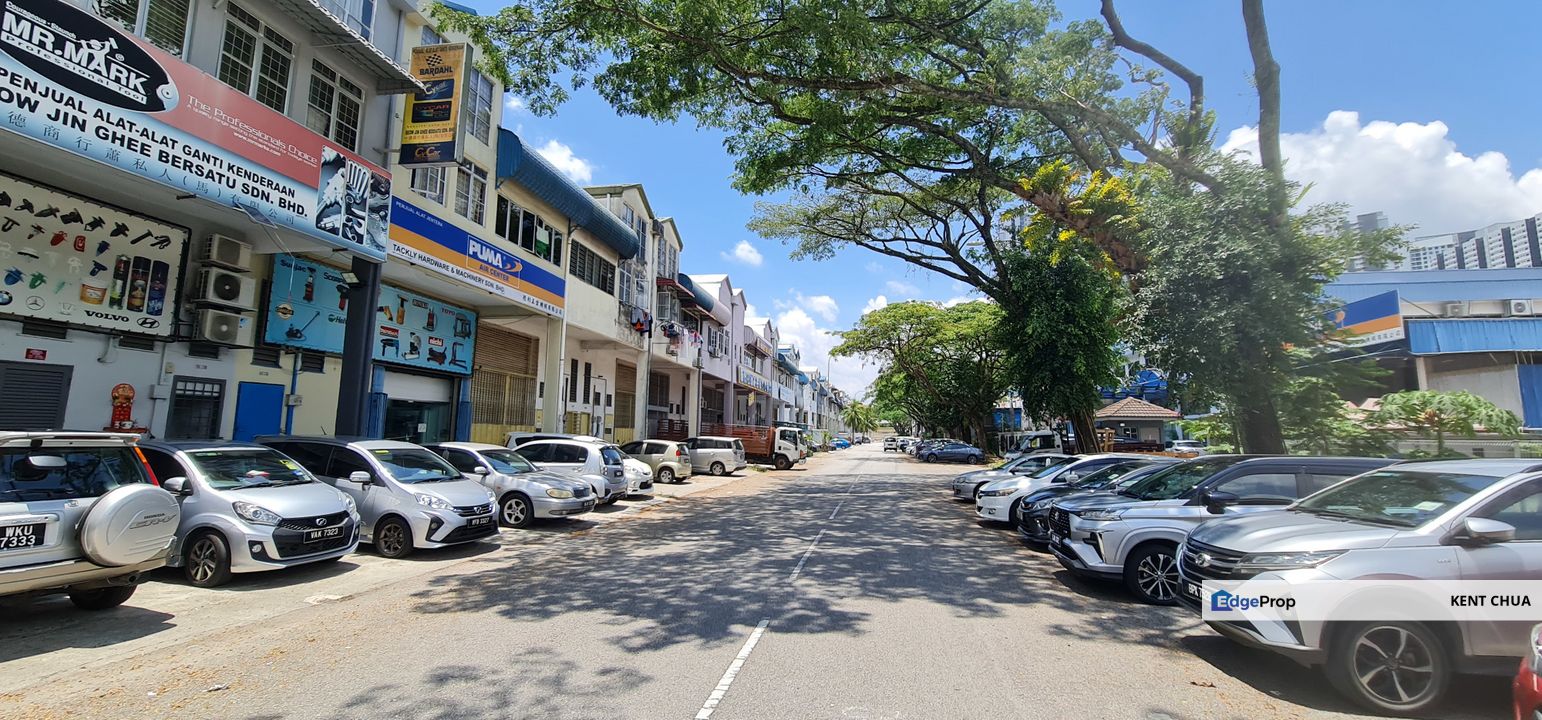 Sri Edaran Light Industrial Park, Kepong, Kuala Lumpur, limited extended link factory with cargo lift, Kuala Lumpur, Kepong