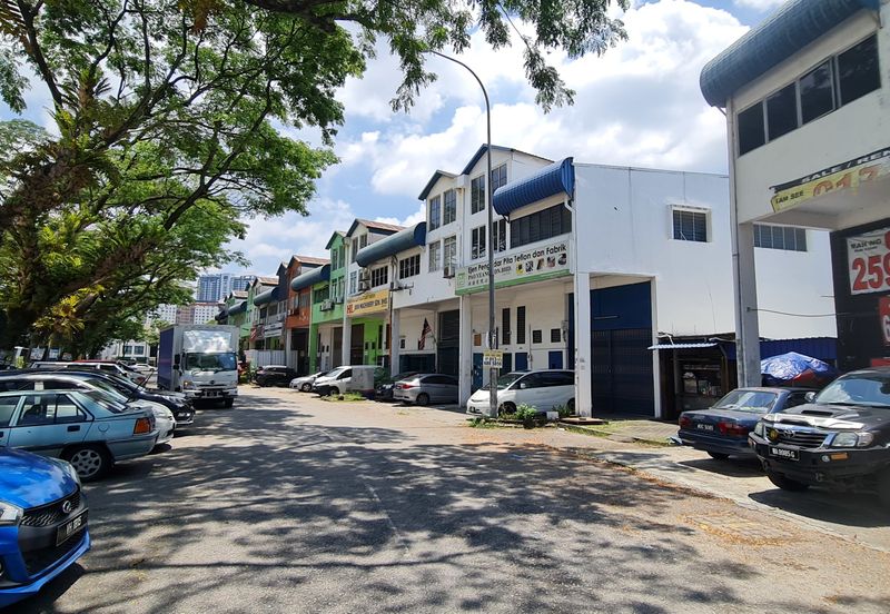 Sri Edaran Light Industrial Park