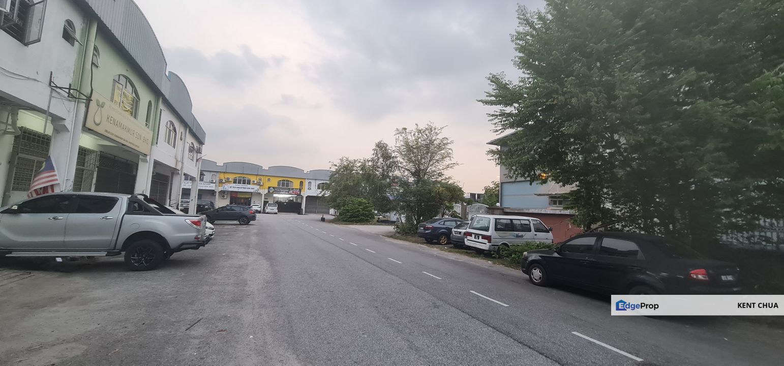 Kepong Industrial Park, Sungai Buloh, Selangor 2.5sty adjoining detached factory, Selangor, Kepong
