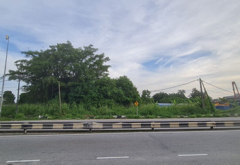 Telok Panglima Garang, Telok Panglima Garang, Selangor converted main road frontage commercial land!