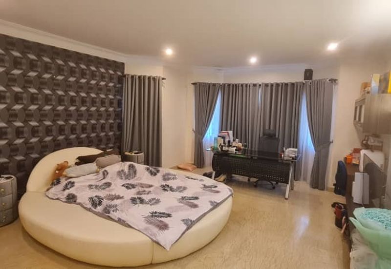 Sierramas (Sierramas East)