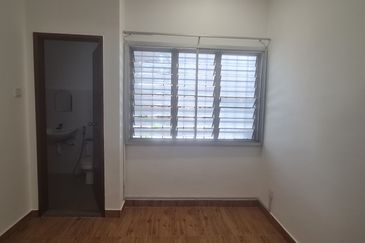 Bandar Sri Damansara, Bandar Sri Damansara, Selangor. Limited SD7 2.5sty house