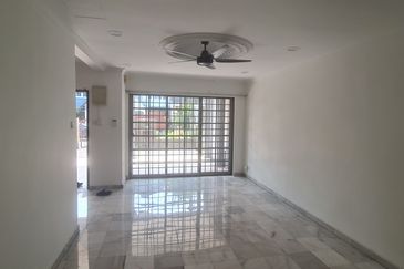 Bandar Sri Damansara, Bandar Sri Damansara, Selangor. Limited SD7 2.5sty house