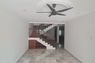 Bandar Sri Damansara, Bandar Sri Damansara, Selangor. Limited SD7 2.5sty house