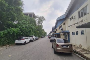 Jalan Bukit Kemuning