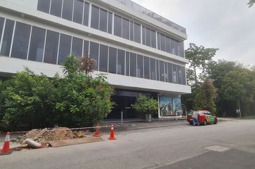 Jalan Bukit Kemuning