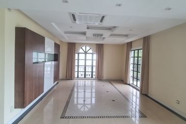 Tropicana Golf & Country Resort