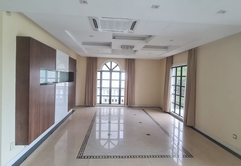 Tropicana Golf & Country Resort