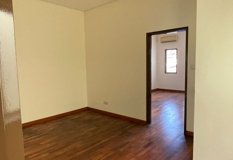 Sunway SPK Damansara, Sunway Spk Damansara, Kuala Lumpur. Limted newly refurbished 2sty