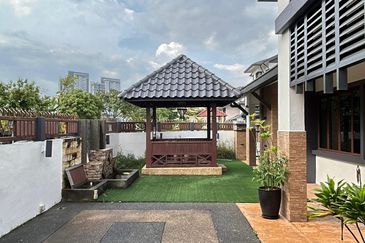 Sunway SPK Damansara, Sunway Spk Damansara, Kuala Lumpur 2.5sty corner unit with huge land!