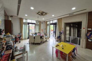 Sierramas (Sierramas East)