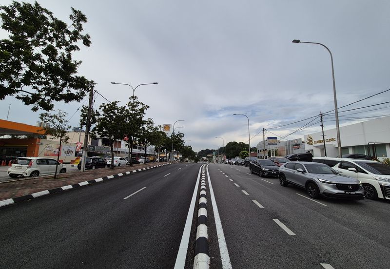 Jalan Maarof