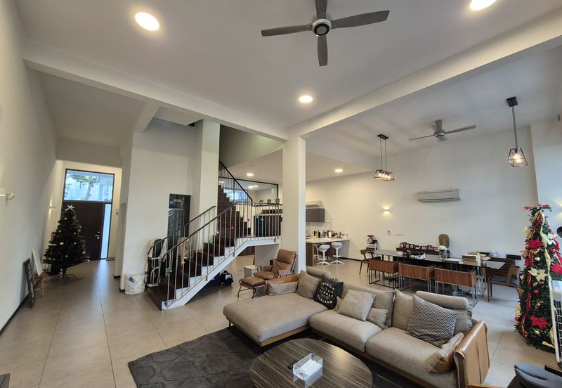 The Mansions @ Parkcity Heights