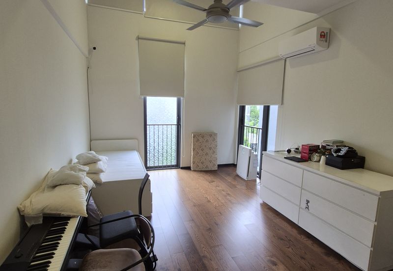 The Mansions @ Parkcity Heights