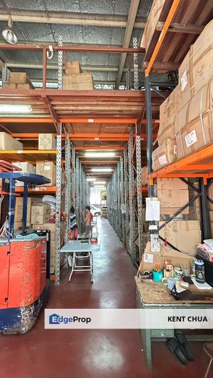 Adjoining of TWO (2) Detached Factory in Taman Kepong, Kuala Lumpur, Kepong