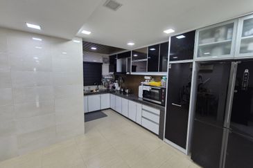 Bandar Menjalara (Desa Seri Mahkota)