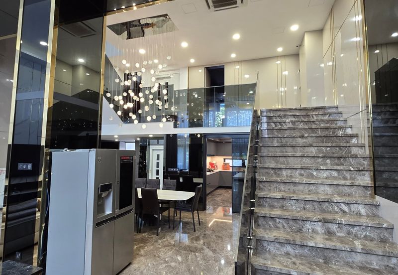 The Mansions @ Parkcity Heights