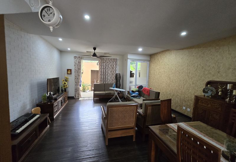 Desa ParkCity (Adora)