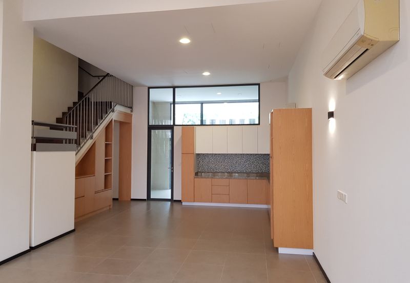 The Mansions @ Parkcity Heights