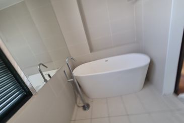 Desa ParkCity (Nadia Parkfront Condominium)