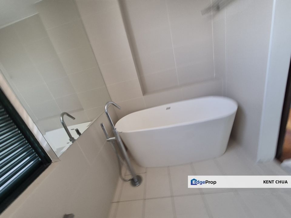 Desa ParkCity (Nadia Parkfront Condominium), Desa ParkCity, Kuala Lumpur, limited 3 rooms lake view unit!, Kuala Lumpur, Desa Parkcity