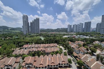 Desa ParkCity (Nadia Parkfront Condominium)