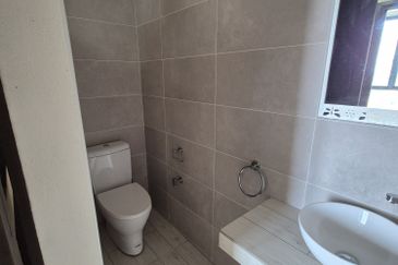 Desa ParkCity (Nadia Parkfront Condominium)