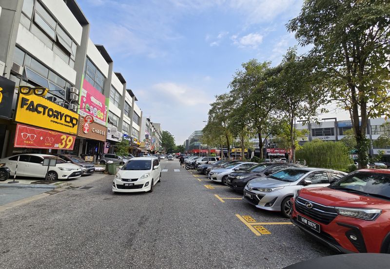 The Trillium @Lake Fields