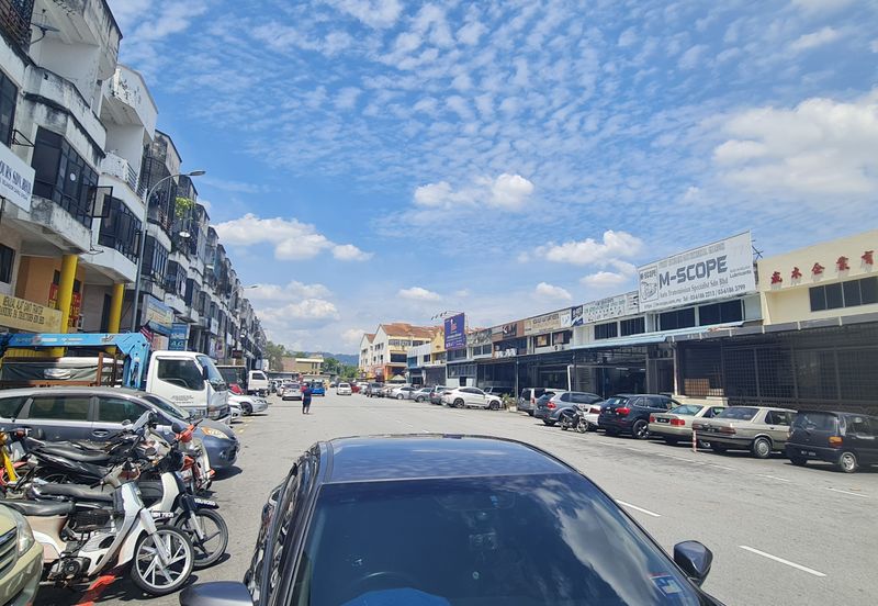 Taman Sri Batu Caves