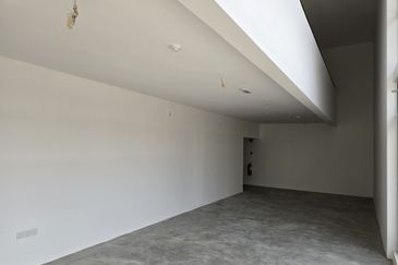 Elmina Business Park