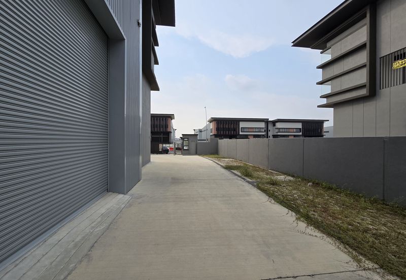 Elmina Business Park