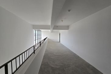 Elmina Business Park