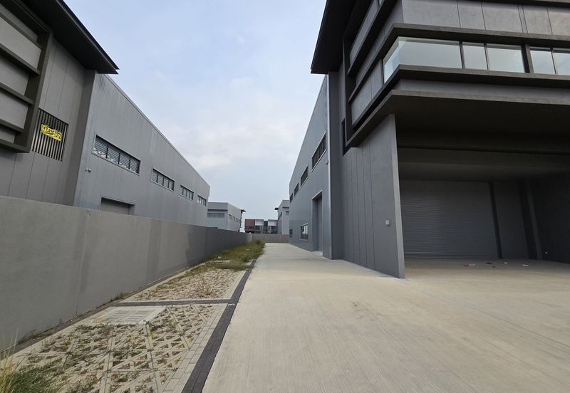 Elmina Business Park