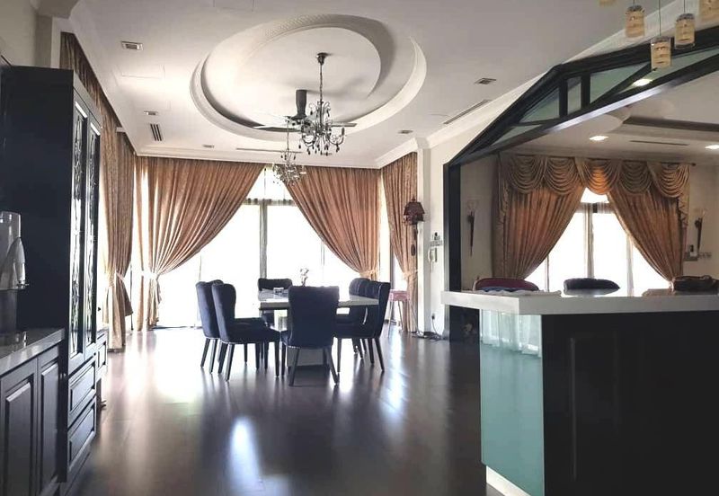 Bukit Pantai (Pantai Hill)