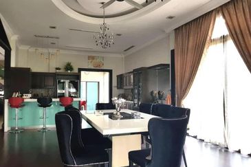 Bukit Pantai (Pantai Hill)