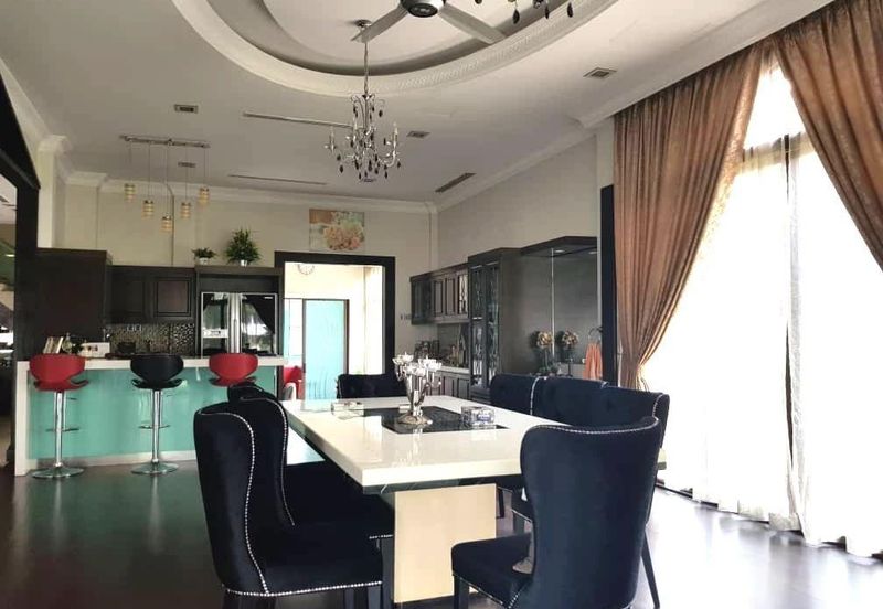 Bukit Pantai (Pantai Hill)